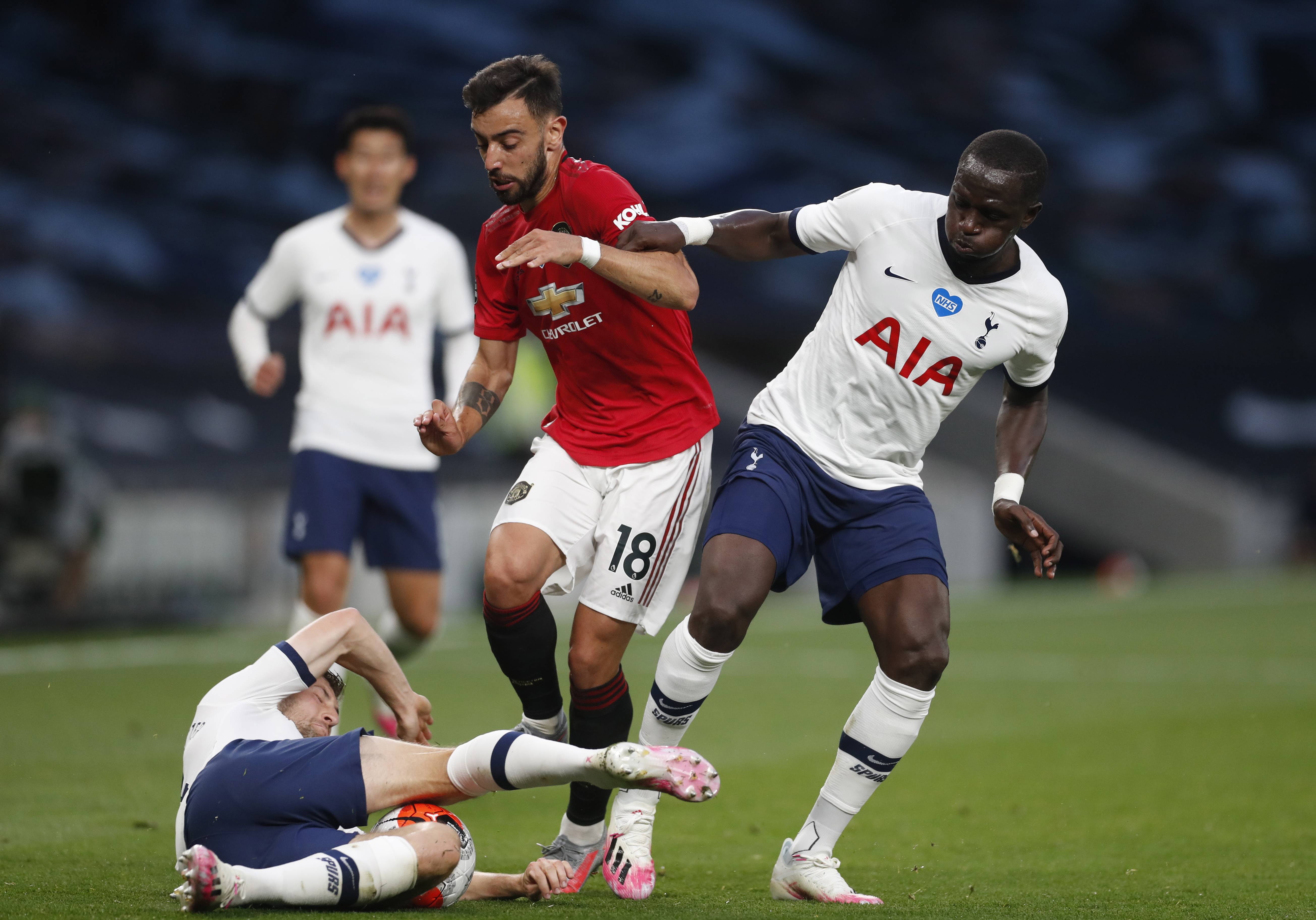 教练组也将 教练组也将